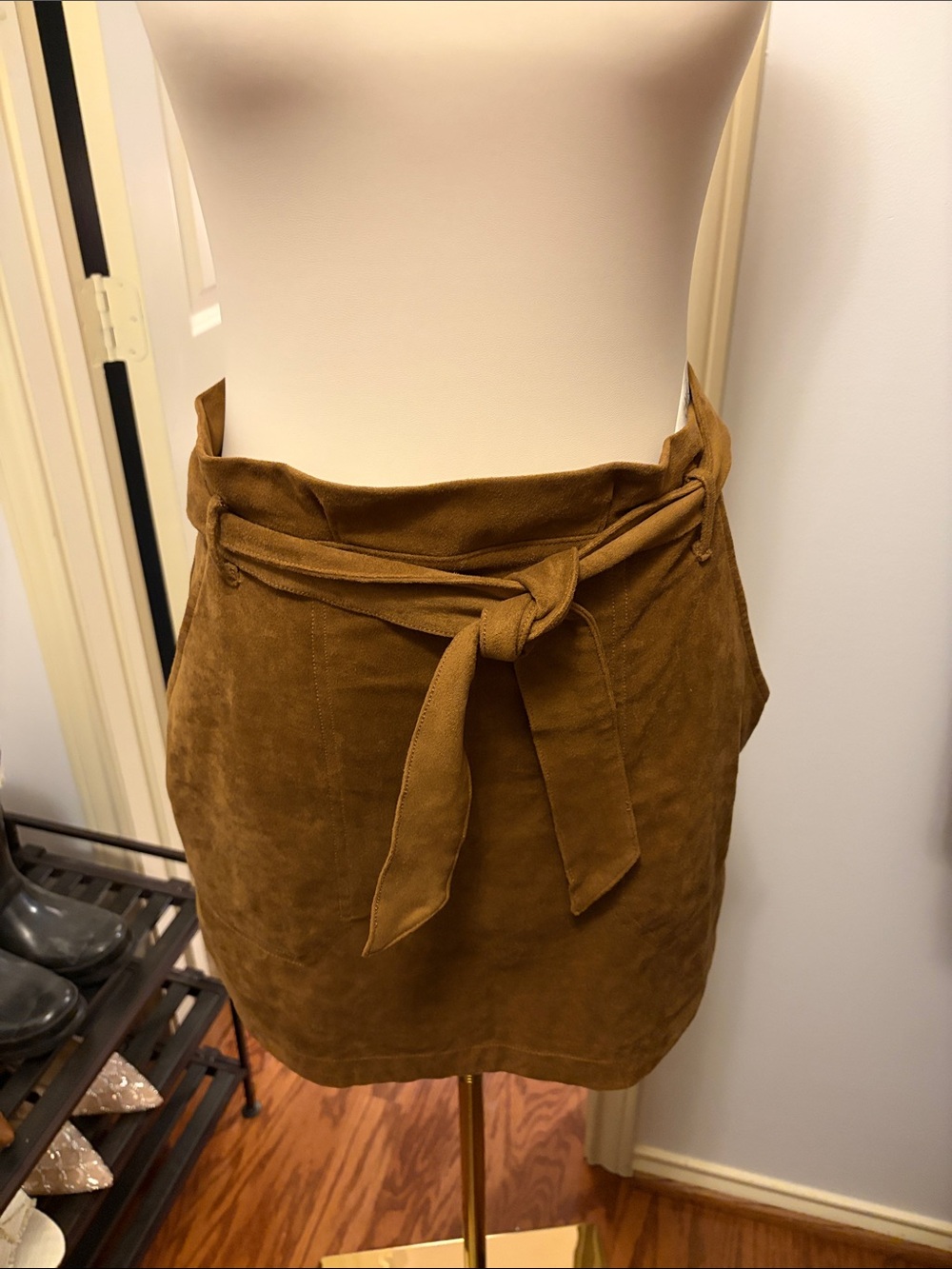 Used Abercrombie & Fitch Suede Tie-Waist Skirt in Brown